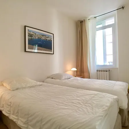 Homeplace Apartement Forville קאן