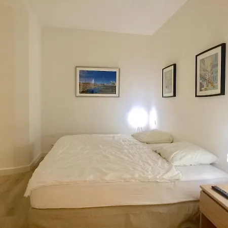 Homeplace Apartement Forville קאן